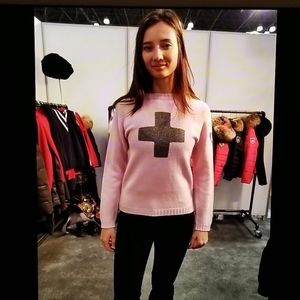 Ski sweater to wear on the slopes or at home